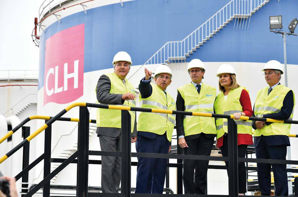 La Ministra de Empleo y Seguridad Social en funciones, Fátima Báñez, visita la instalación de CLH en Santurtzi La Ministra de Empleo y Seguridad Social en funciones, Fátima Báñez, visita la instalación de CLH en Santurtzi