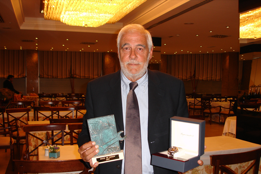 IN MEMORIAM Salvador Carreras Cristina. Socio Fundador y Socio de Honor AEM Ex Secretario General AEM. IN MEMORIAM Salvador Carreras Cristina. Socio Fundador y Socio de Honor AEM Ex Secretario General AEM.